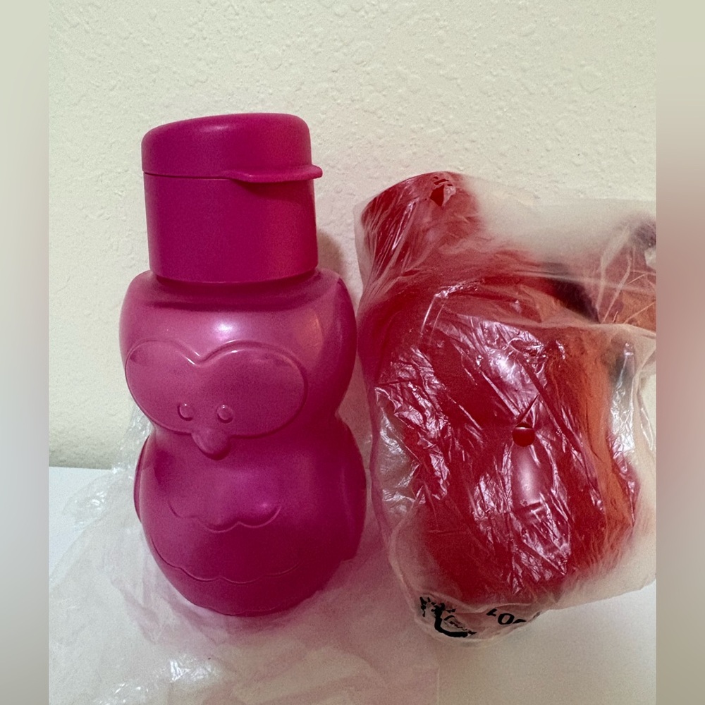 New bundle 3 Tupperware container 1,Formula Dispenser ,2 Eco WaterBottles 12 oz - Picture 8 of 9